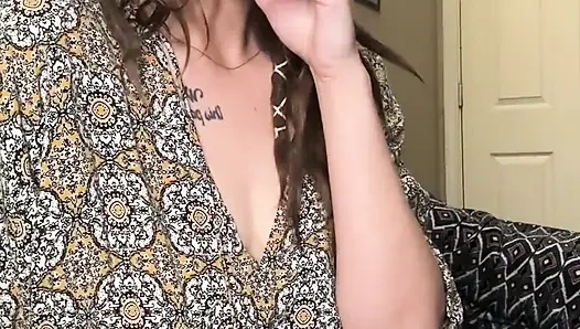 Ev partisinde sigara içen kız arkadaşını aldatmana neden oluyor