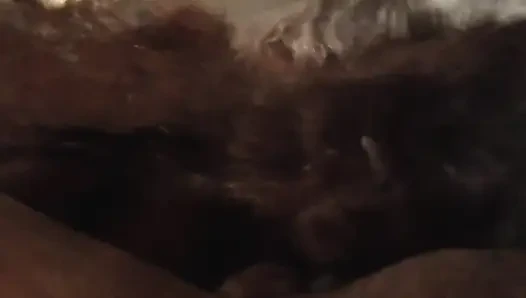 Live dari bak mandi air panas bagian 2 dari 6: nyepong kontol gaya doggy sambil camming di kamar mandi