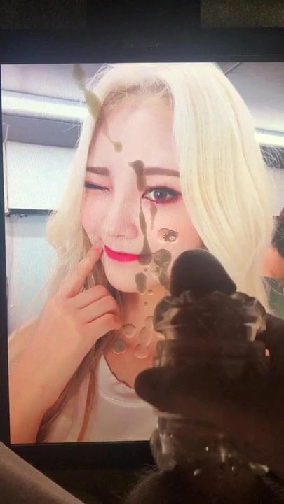 LOONA Jinsoul cum tribute
