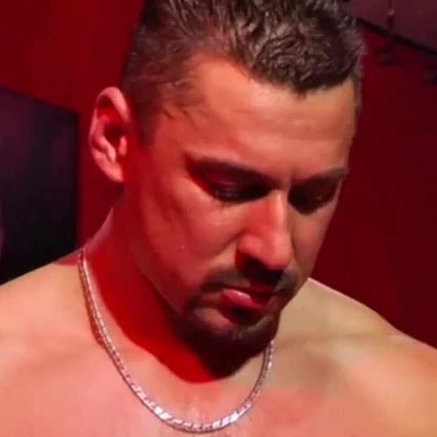 Couple sex games. On the discotheque they choose their option