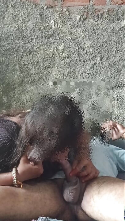 Bahu Apne sasur ke land per baithkar Apne mote gand marvai Bahu sasur ki najayaj sambandh Bahu homemade Se roj Apne gand chudwati hai desi g