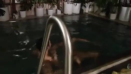 Dominika tatlı hardcore yıldızı