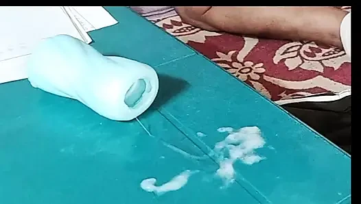 Memek silikon ini dientot habis-habisan sampai dicrot di dalam