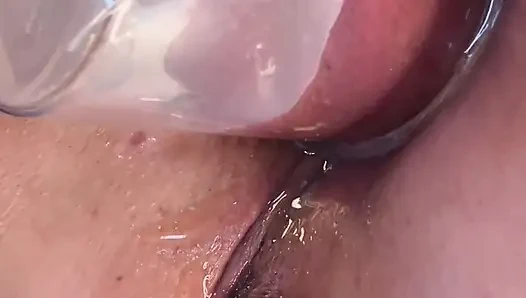 Extreme nahaufnahme doppel-vakuum-pump-arsch und muschi