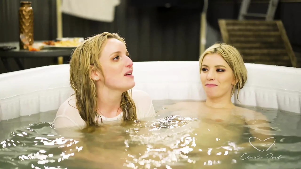 Interview: Sex and Skates with Estelle Featuring Charlie Forde, Estelle Lucas