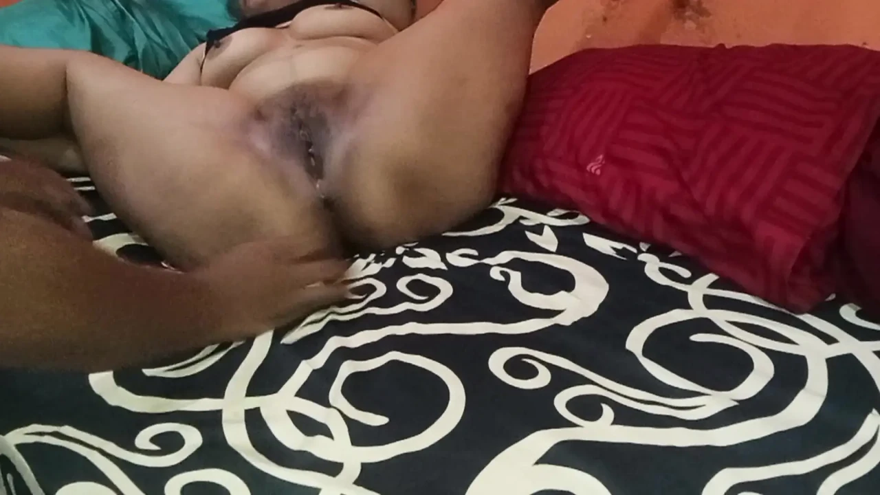 Indonesia Lick Stepmom's Pussy