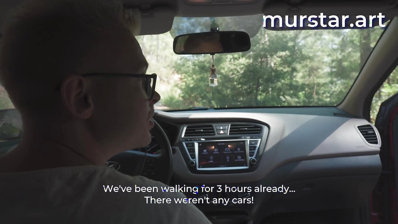 Înșelată în fața soțului ei