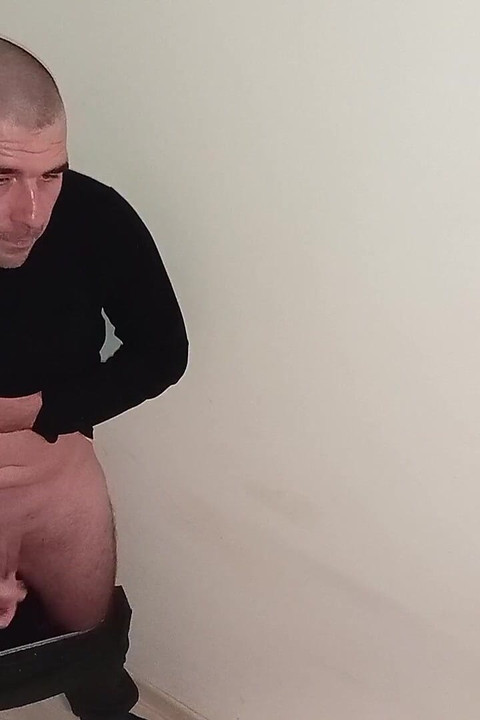 หนุ่มเซ็กซี่มากชักว่าวจนน้ําแตก