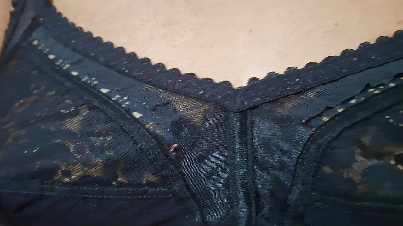 Milf secretária vizinha em caseiro na cama