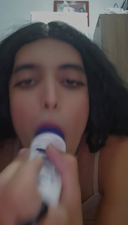Sexy malá trans holka