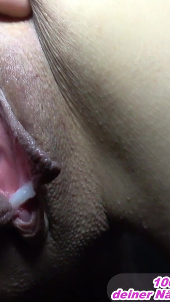 Seks amatur luar di bawah jambatan dengan remaja kurus Jerman | Klip 2