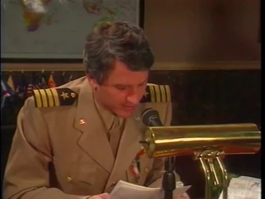 Blonde nymphs give great show for army guy