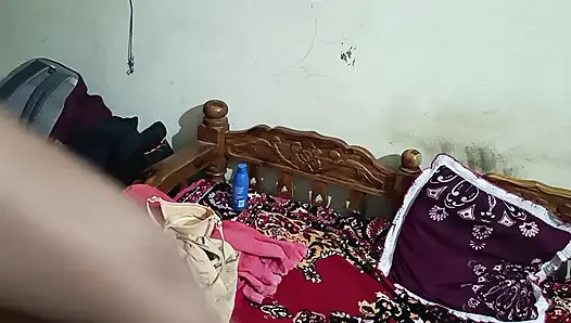 Tante tetanggaku yang sange menggoda cowok berumur dengan suara telugu