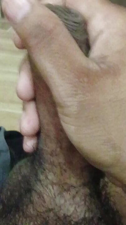 Koi threesome karwa lo apni bibi ke sath