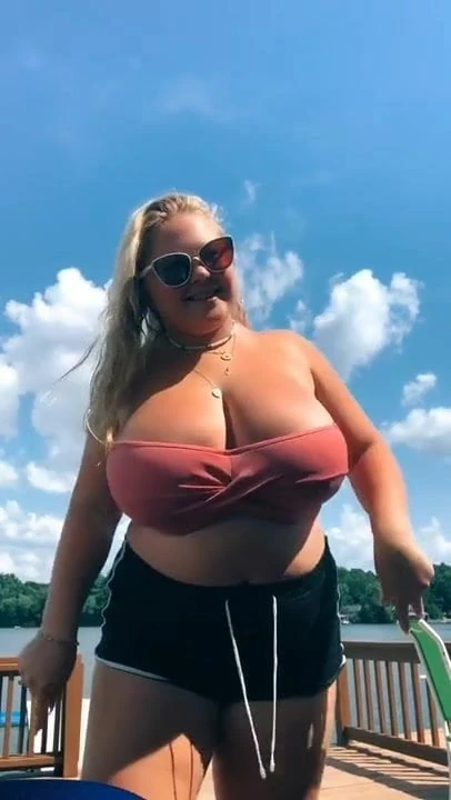 AMBART HUGE BOOBS -01