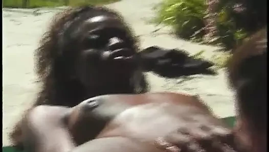 Superb Hot Ebony Babe Gets Smashed by a White Cock in the Backyard