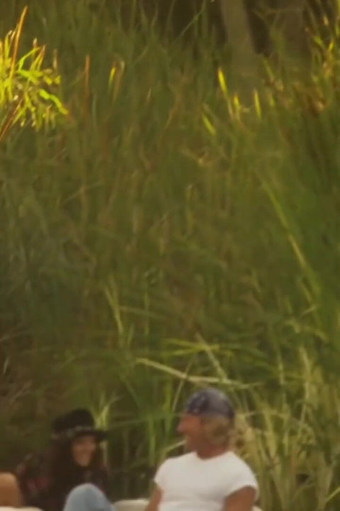 Hot girl rides a huge cock while out sailing in the dam