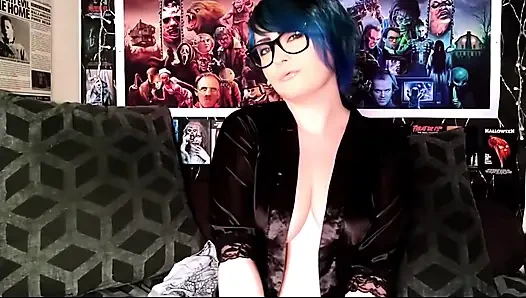 Vends-ta-culotte - Express tasting of your cum with a beautiful French dominatrix