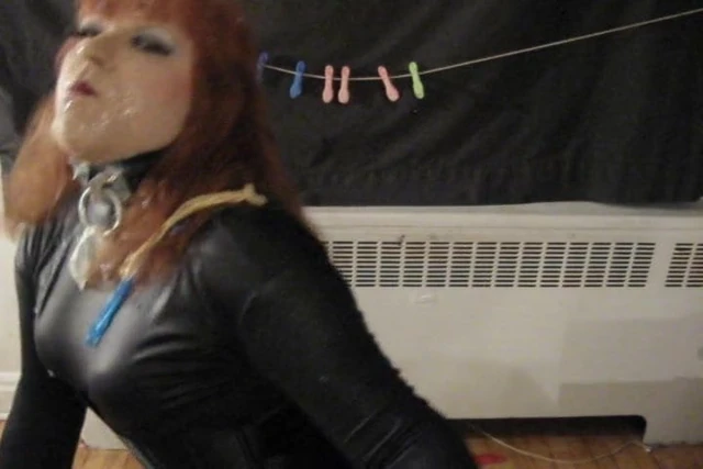 Fetishtrans - cumeating from condoms 02