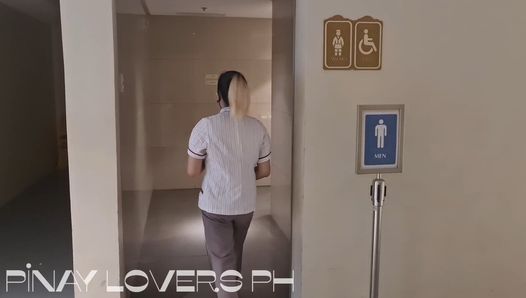 公共のモールのトイレで犯された角質のピナイ先生