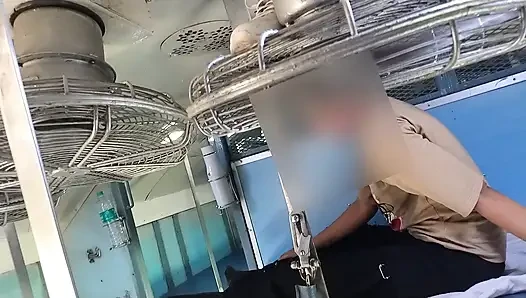 Showing a girl her thick cock in the train and then having sex in the OYO room, random girl fucked in the OYO room Hindi audio, train, xxx, porn, mms, sex