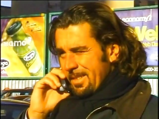 Shemale fuck by XXL straight shaved guy