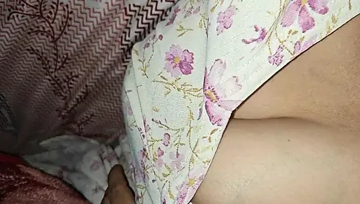 Aku selesai di dalam mulut saudara tiriku.