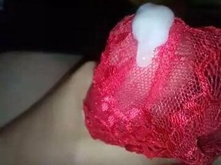 Saya cum dengan slip seksi