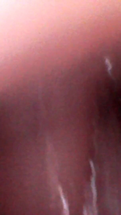 Dette er indersiden af min fisse, mens jeg bliver kneppet hårdt | Klip 2