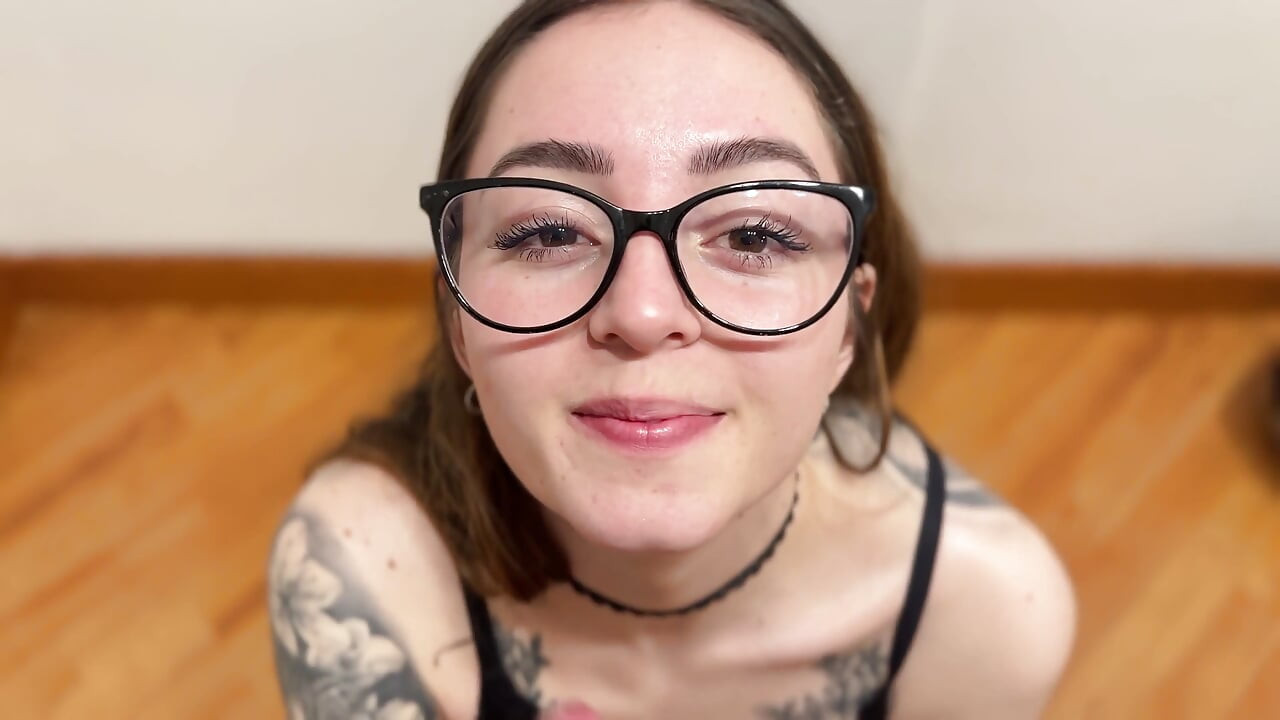 Cum on Tongue and Swallow