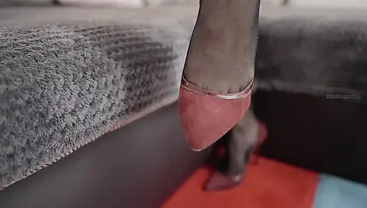 MILF Feet in Nylons!