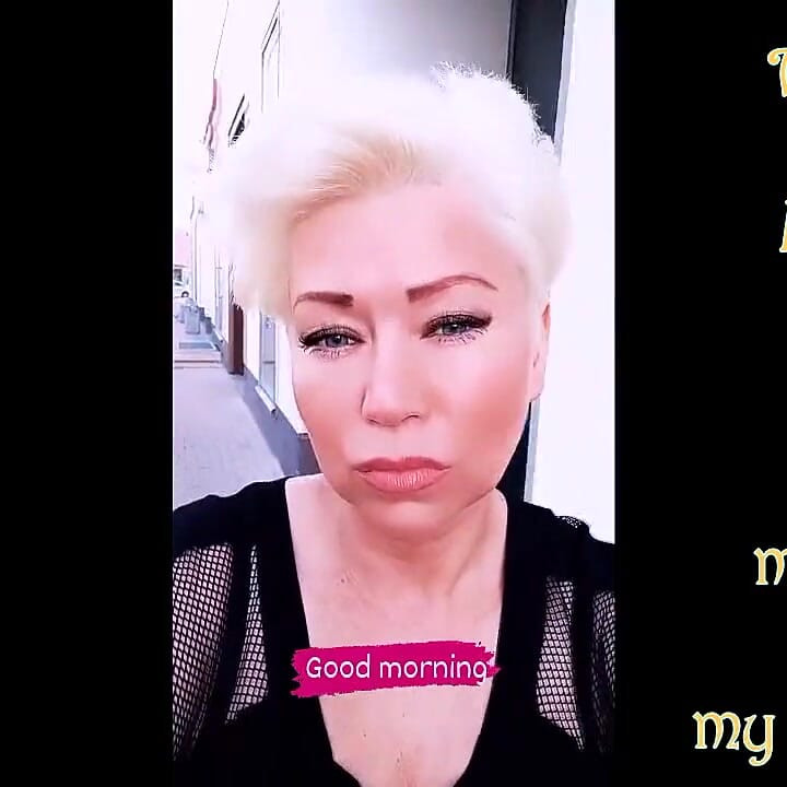 Russisk russisk forfatter knepper sin kone, en berømt russisk luder! den perfekte familieforening! ))