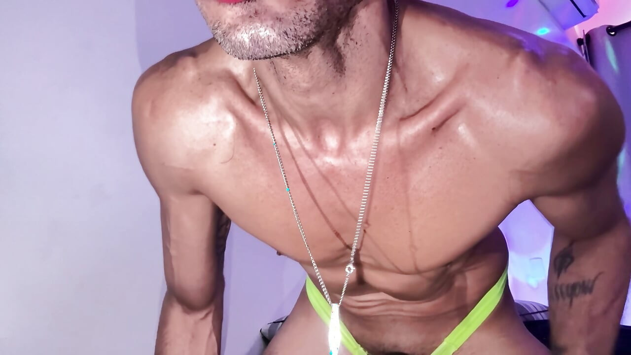 内裤里塞着粗鸡巴——性感直男