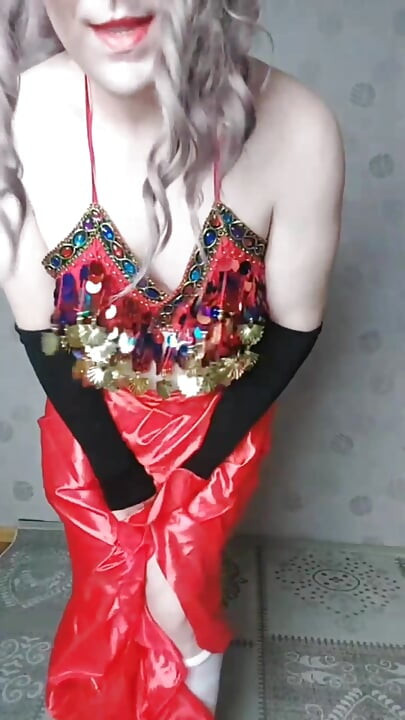 Naughty Belly Dancer Hot Moves White Body