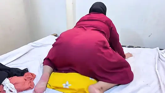 Arab Stepmom Humping My Pillow on Bed Until She I Cum!