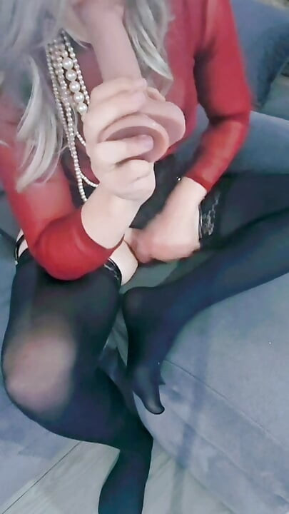 I Test Dildos From the Smallest to the Biggest Until Orgasm