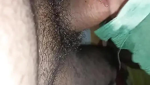 Indian desi bhabhi ne meri land chusi