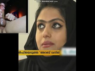 Masturbandosi per una milf bollente in hijab