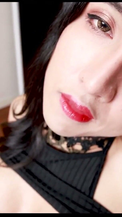 FRANK'S TGIRL WORLD: Snooker's Sexy Body | Clip 2