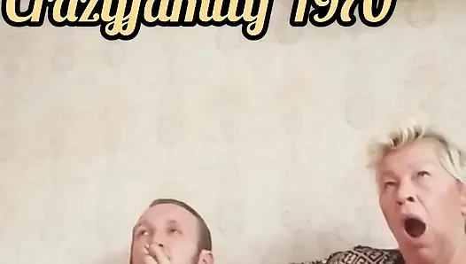 Meine stiefmutter und ich lieben es, pornos zu gucken und sex zu haben