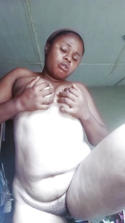Nigerian village girl getting squirt on the live video