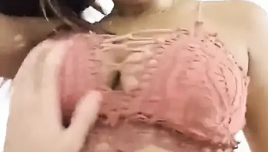 Kamu bisa ngentot pantat biseksku