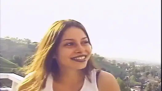 Enge muschi weit gedehnt, von pulsierendem bbc zum ersten mal