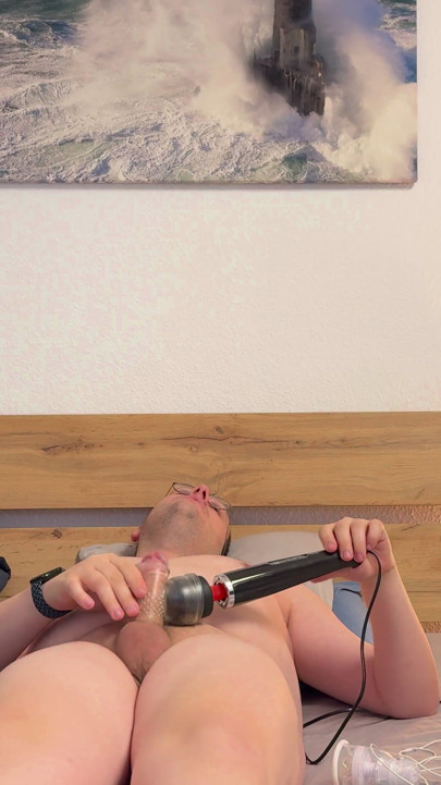 Hendrik Gransow from Oberursel Fagspose S395 jerks off and cums two times | Clip 1