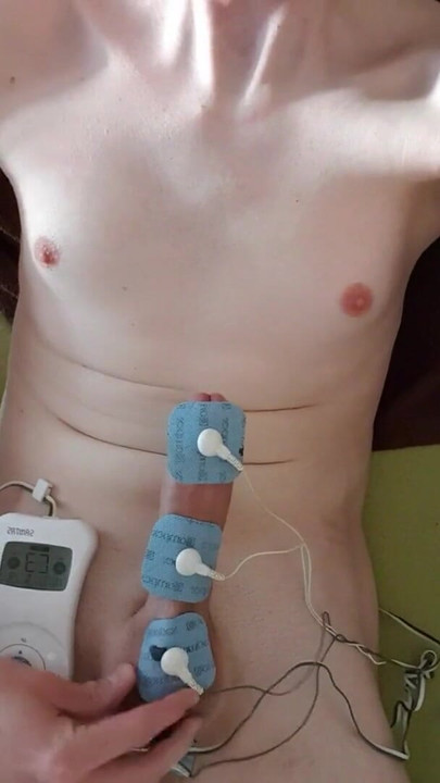 Nezaboravan trenutak od mladog gay elektro estima dio 3 sa svršavanjem