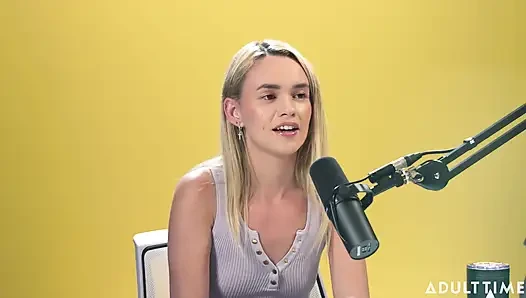 Khloe Kingsley Squirting on Camera & Red Flags | the Adult Time Podcast