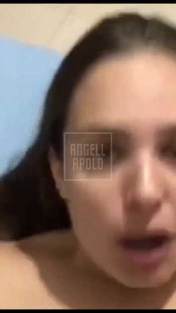 Okouzlující okamžik z "Kompilace - šukání zadku mé kamarádky paroháčské manželky"