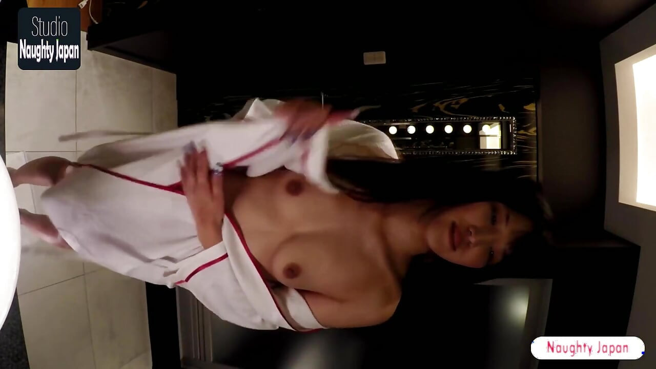 Tall E-cup Beauty Revealed Her Secret Side in a Rare and Intimate Private Session