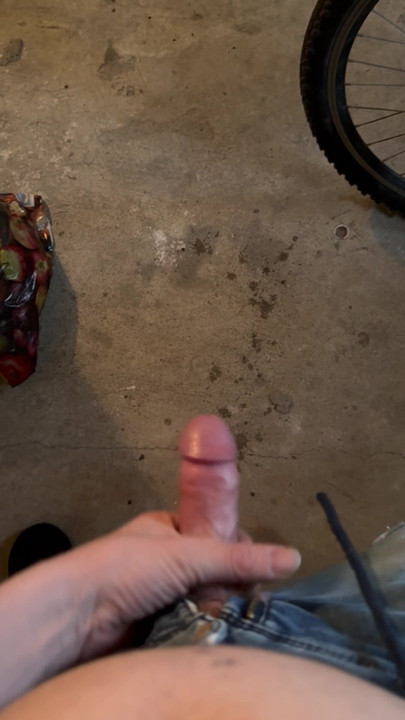 Big cumshot in public