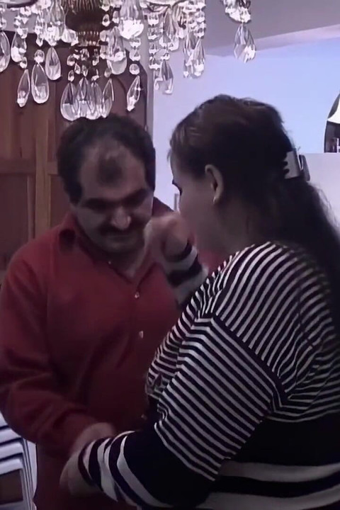 Sahin K mengongkek seorang wanita hamil Turki